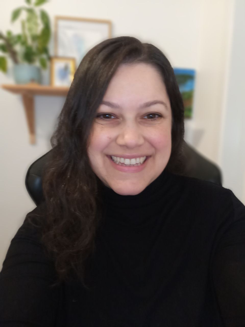 Livia Bueno - Spiritual Energy Facilitator